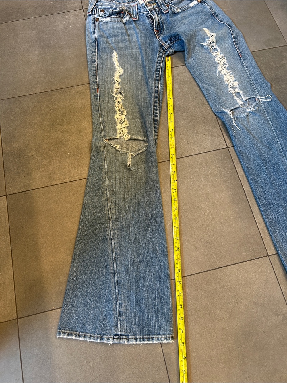 True Religion Distressed, Flare ,Low Rise Joey Jeans - Picture 8 of 13